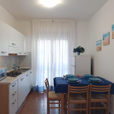 Residence Valbella Bibione Bagian luar foto